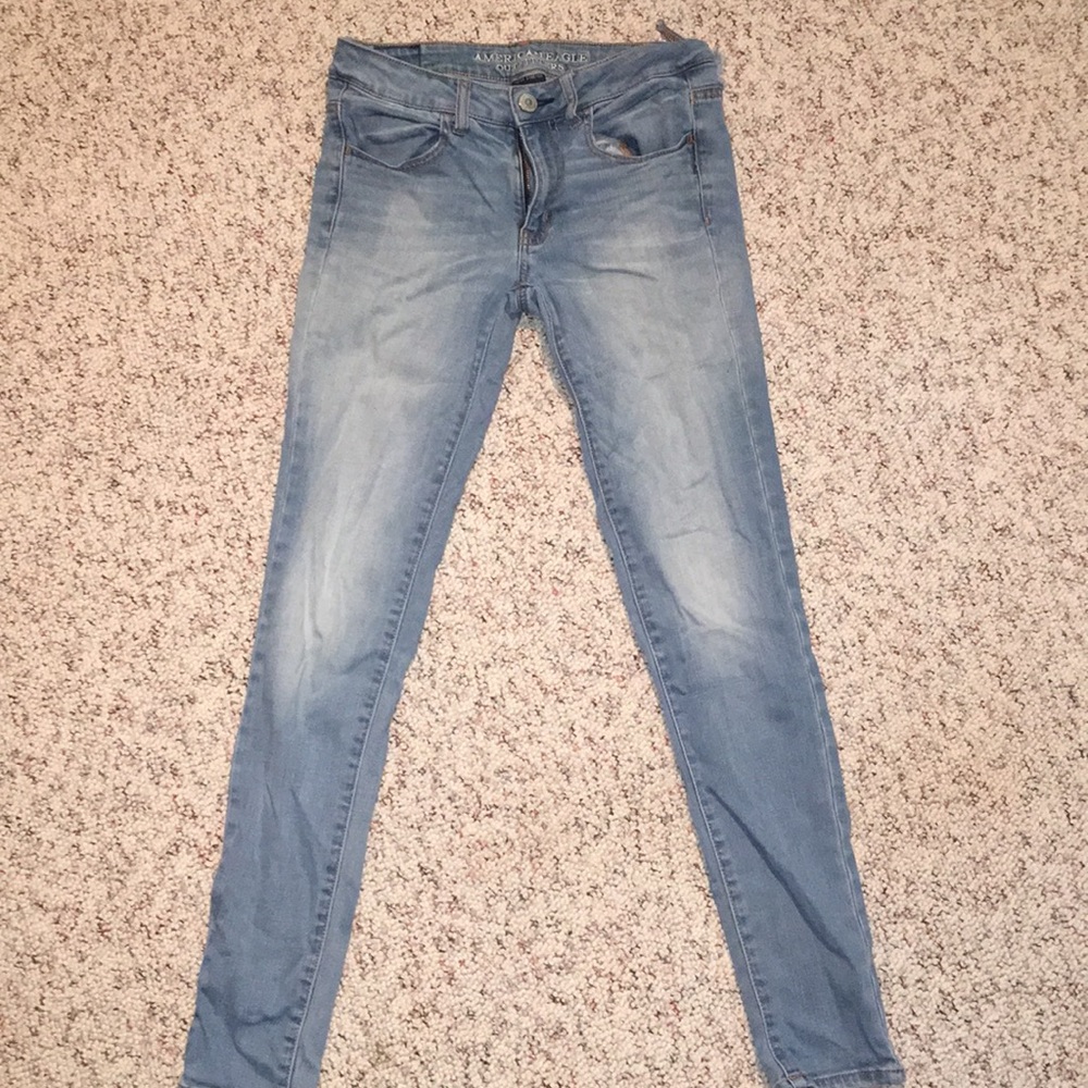American Eagle Light Wash full length Jeans